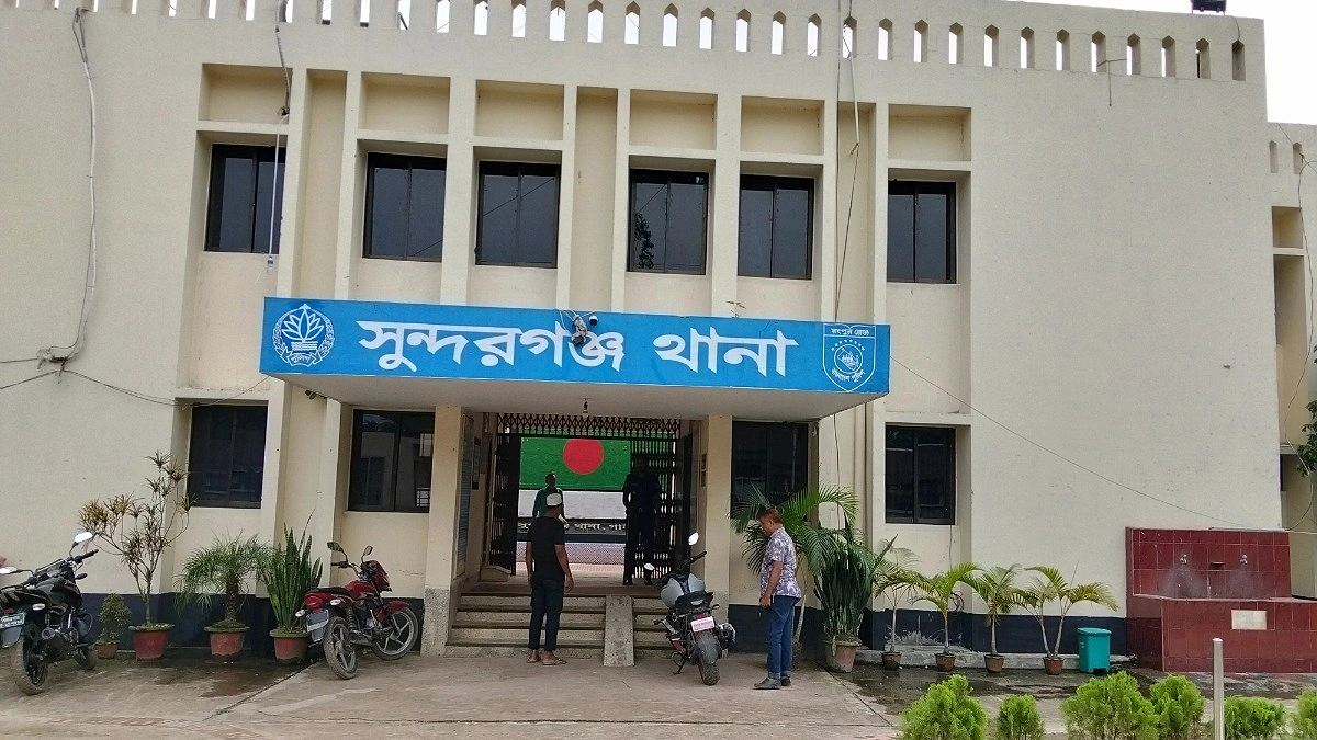 এক রাতে একই গ্রামে দুই গৃহবধূকে হত্যার অভিযোগ