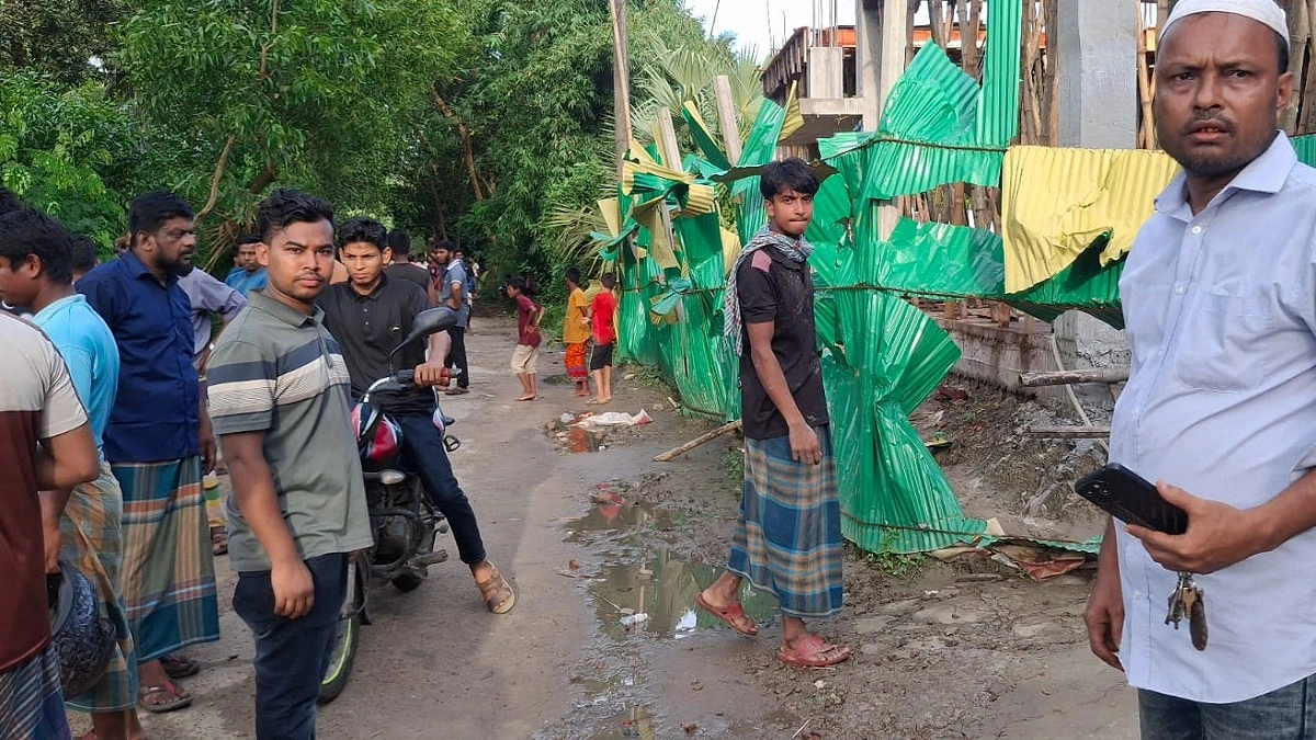 মেলায় নারীকে উত্ত্যক্তের অভিযোগে দুই গ্রামের সংঘর্ষ, আহত ৫০