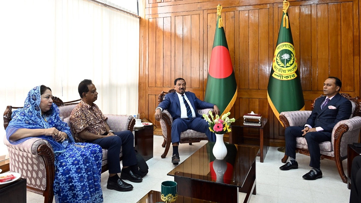 পেপারবিহীন সংসদ প্রতিষ্ঠায় ই-পার্লামেন্ট চালুর উদ্যোগ