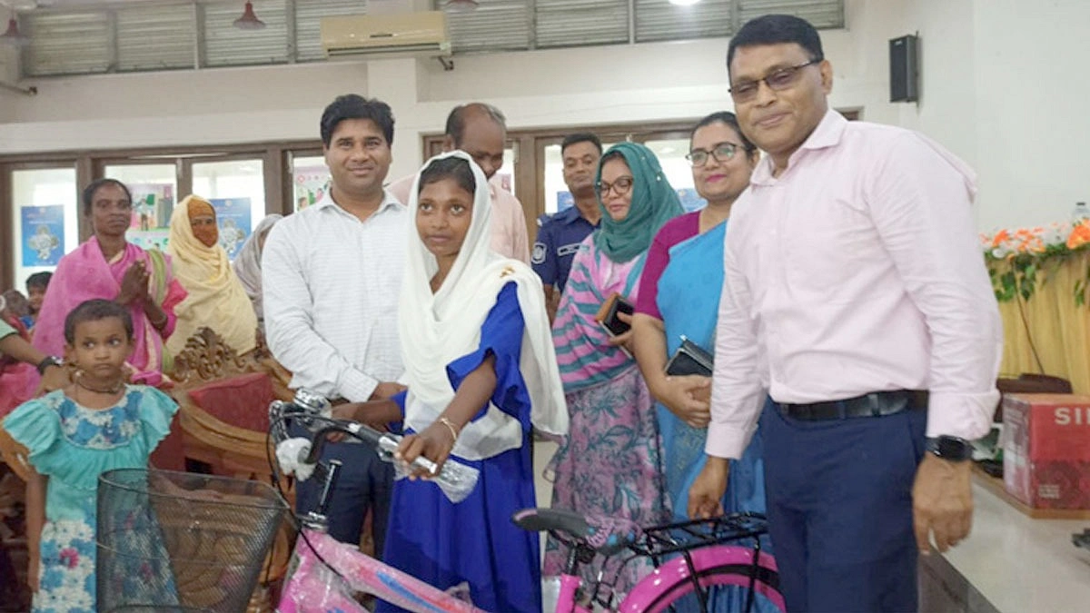 বাইসাইকেল পেল গোদাগাড়ীর ১০৯ শিক্ষার্থী