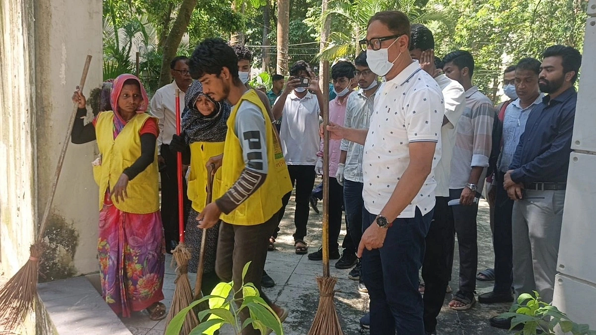 পরিচ্ছন্নতায় গাফিলতি হলে দায় তদারককারীদের : মেয়র শাহাদাত