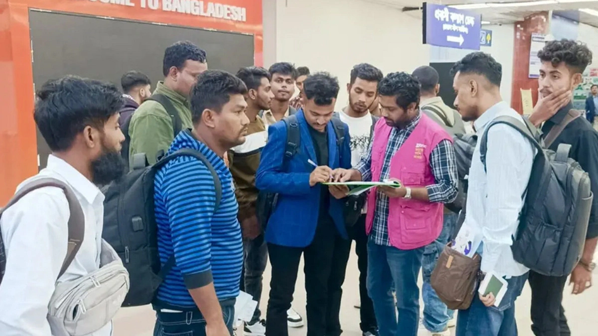 কম্বোডিয়া থেকে ফিরলেন আরও ৩৮ বাংলাদেশি