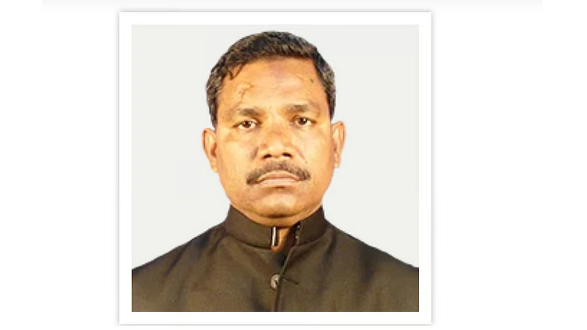 সাবেক এমপি ফারুকের ১৪ একর জমি জব্দ, অবরুদ্ধ ১৪ ব্যাংক হিসাব