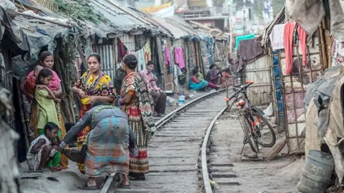 দরিদ্র তালিকায় খরচ বাড়ল ১৭৯৪ কোটি
