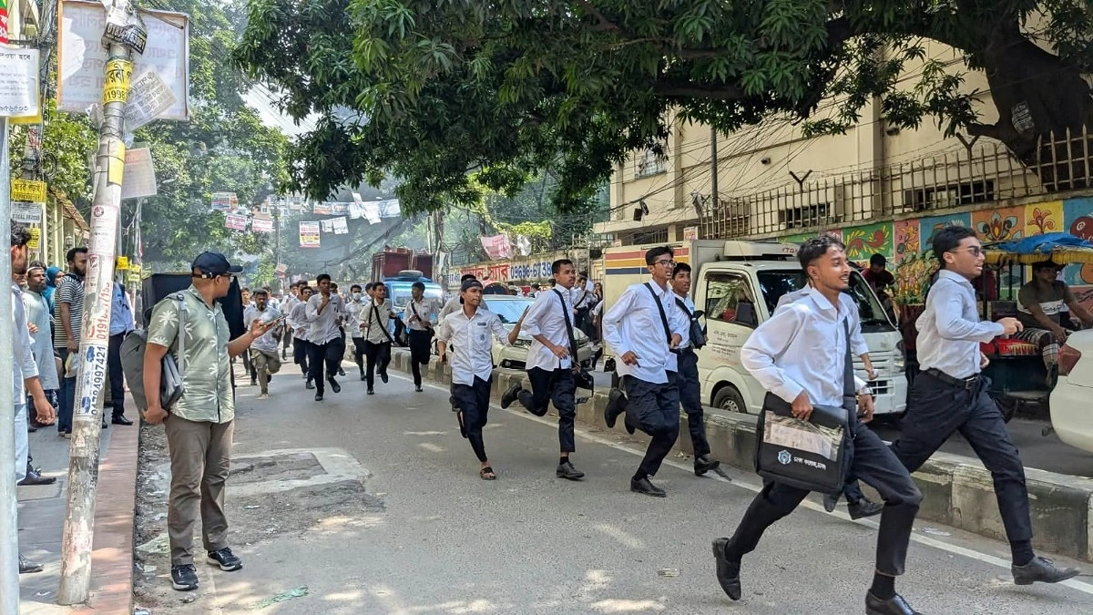 ঢাকা কলেজ ও আইডিয়াল কলেজ শিক্ষার্থীদের সংঘর্ষ, আহত ৩