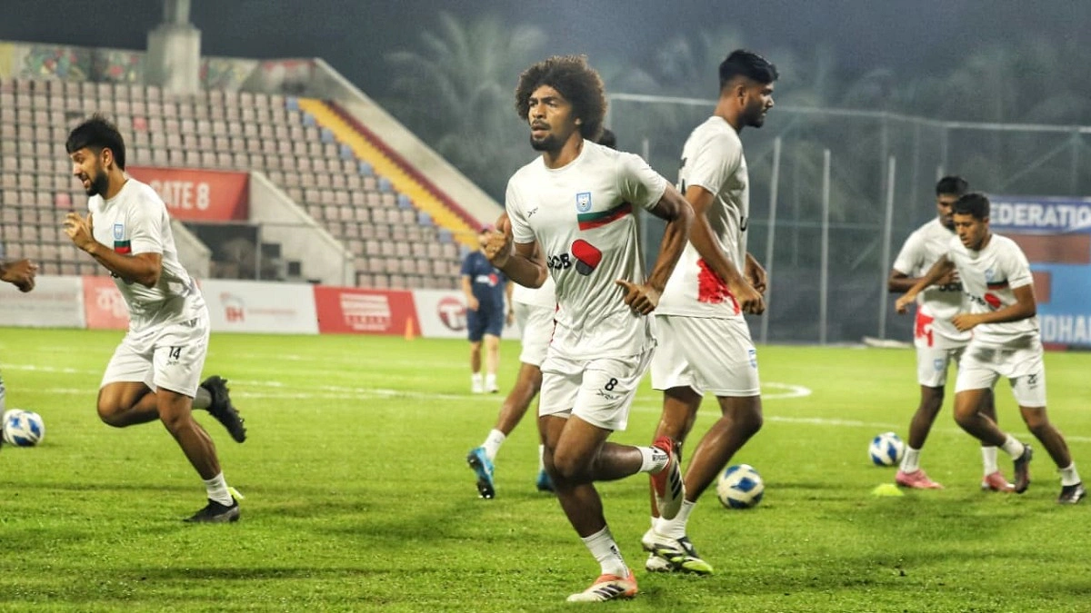 চমক রেখে চূড়ান্ত স্কোয়াড ঘোষণা