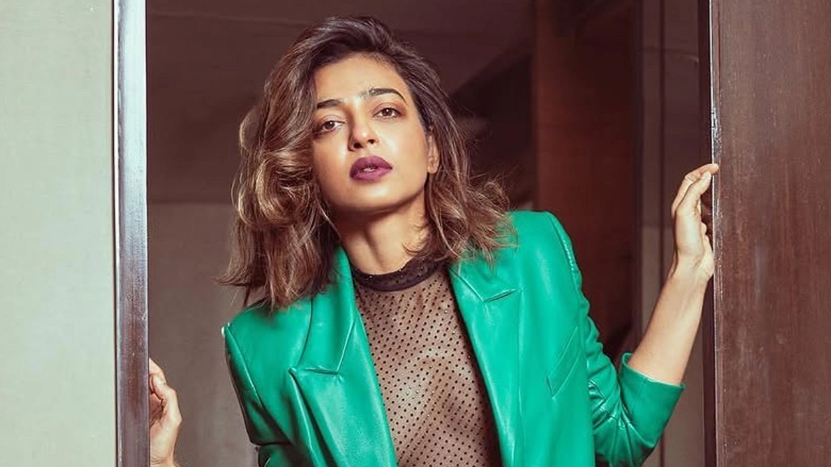অন্তরঙ্গ দৃশ্য ফাঁস হওয়ার পর ভয়ে চার দিন ঘরবন্দি ছিলেন রাধিকা