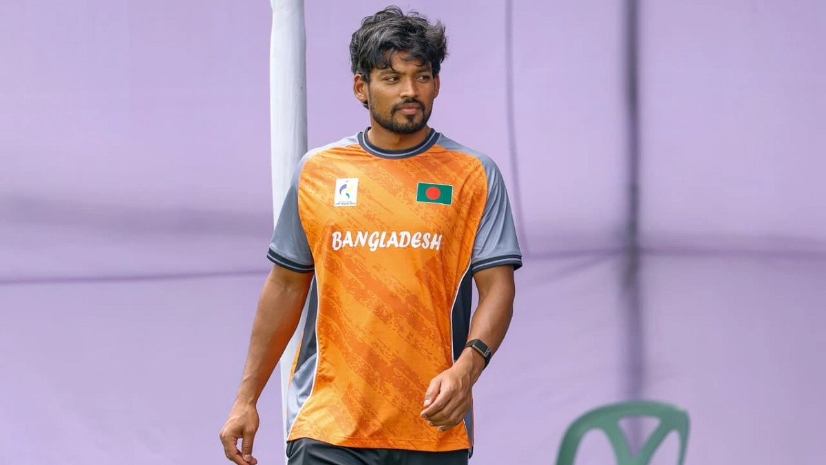 আরব আমিরাতে দলের সঙ্গে যাওয়া হচ্ছে না শান্তর