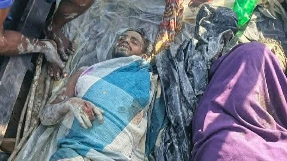 সুন্দরবনে ঘুমন্ত দুই জেলেকে কুপিয়ে জখম, হাসপাতালে ভর্তি