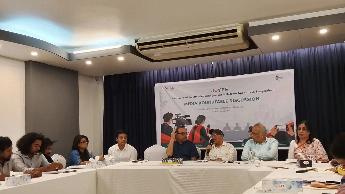 ‘দেশে নৈরাজ্য নিয়ন্ত্রণে গণমাধ্যমকে কাজ করতে হবে’