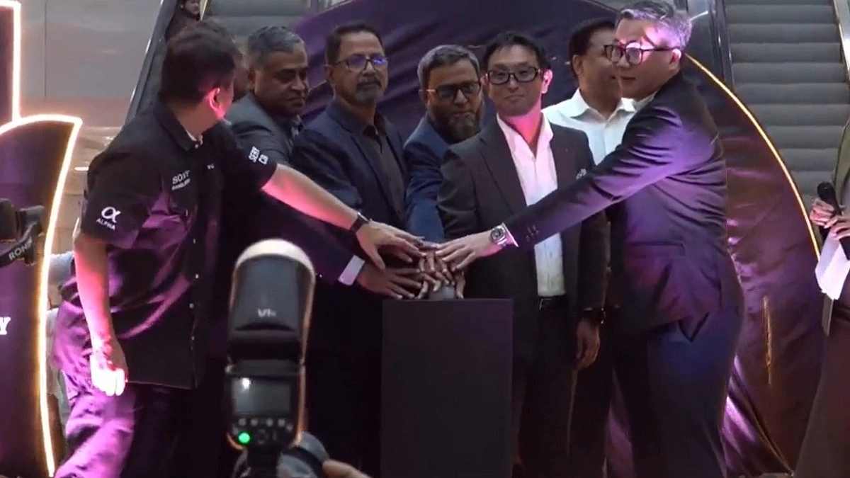বসুন্ধরা সিটিতে সনির নতুন শোরুম, চালু ক্যামেরা সার্ভিস সেন্টার