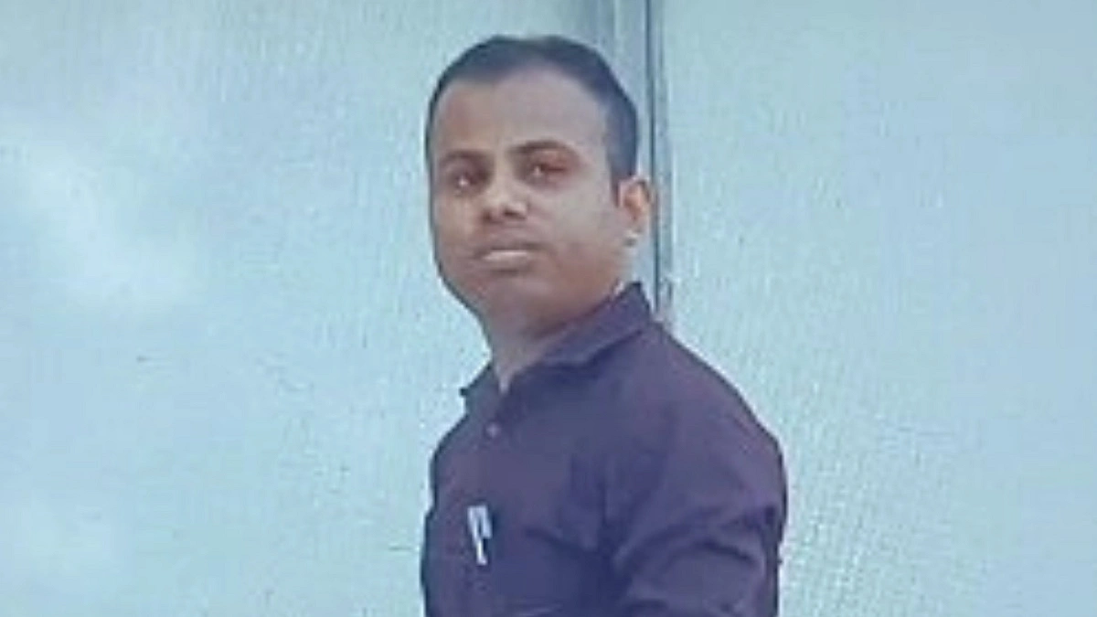 ১৭ লাখ দেওয়ার পরও মুক্তি মেলেনি, ফের ২০ লাখ দাবি