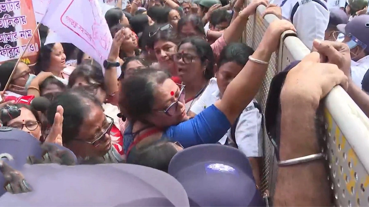 সিইসির পদত্যাগের দাবিতে কি ফের উত্তাল হচ্ছে ভারত