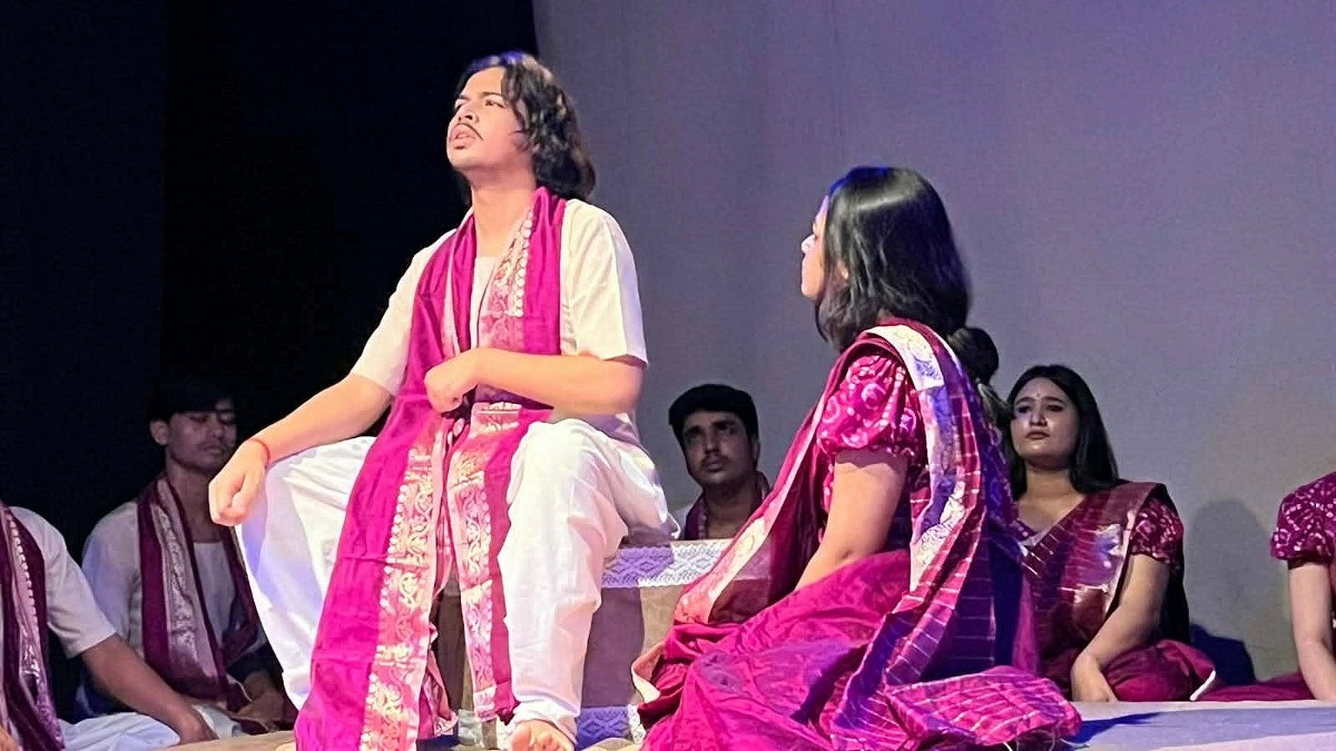 নাট্যশালায় শুরু হলো ‘স্মরণে সেলিম আল দীন’, মঞ্চে ‘যৈবতী কন্যার মন’ ও ‘ধাবমান’