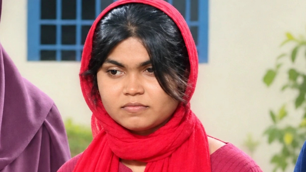 ফ্যামিলি কার্ড দেওয়ার আশ্বাসে টাকা আদায়, এনসিপি নেত্রী কারাগারে