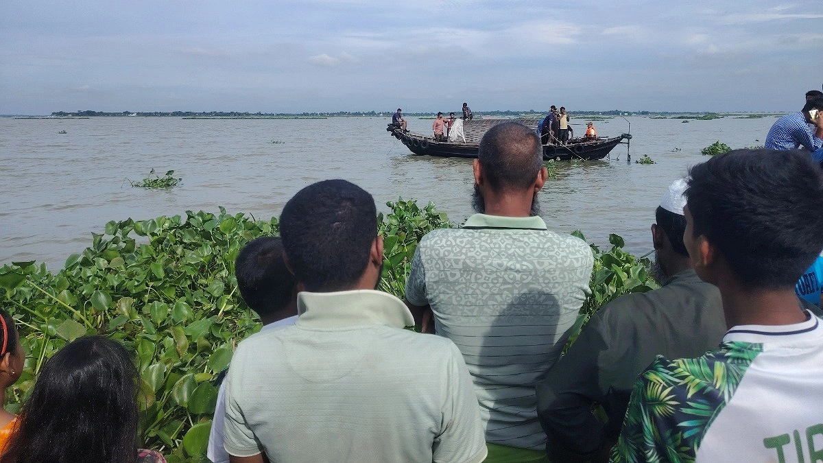 সহপাঠীদের সঙ্গে গোসলে নেমে মেঘনায় নিখোঁজ ৩ স্কুলছাত্র
