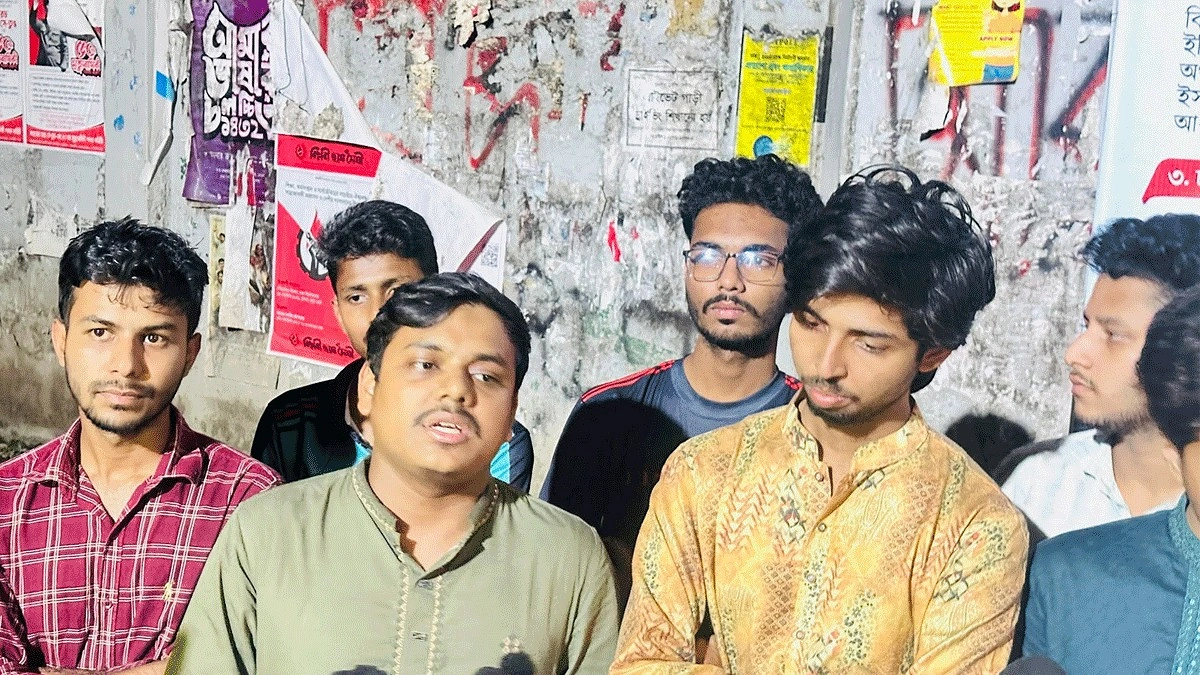 শেখ মুজিবের নাম পুনর্বহালে আপত্তি, ডাকসুর একাংশের আল্টিমেটাম