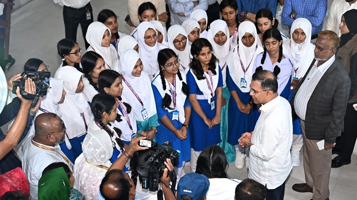 শিক্ষার্থীদের প্রাণিকুলের প্রতি মমত্ববোধের আহ্বান প্রধানমন্ত্রীর