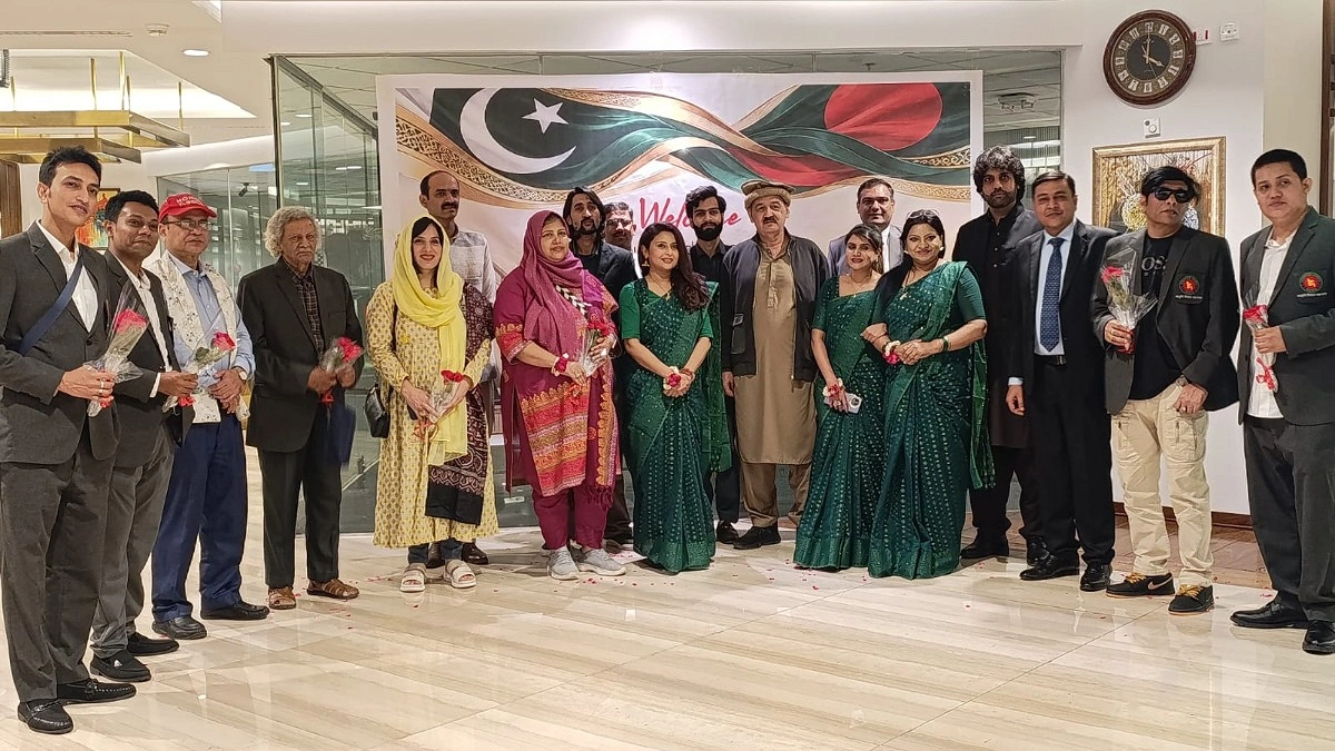 সাংস্কৃতিক বিনিময় চুক্তির আওতায় পাকিস্তান সফরে বাংলাদেশি প্রতিনিধিদল