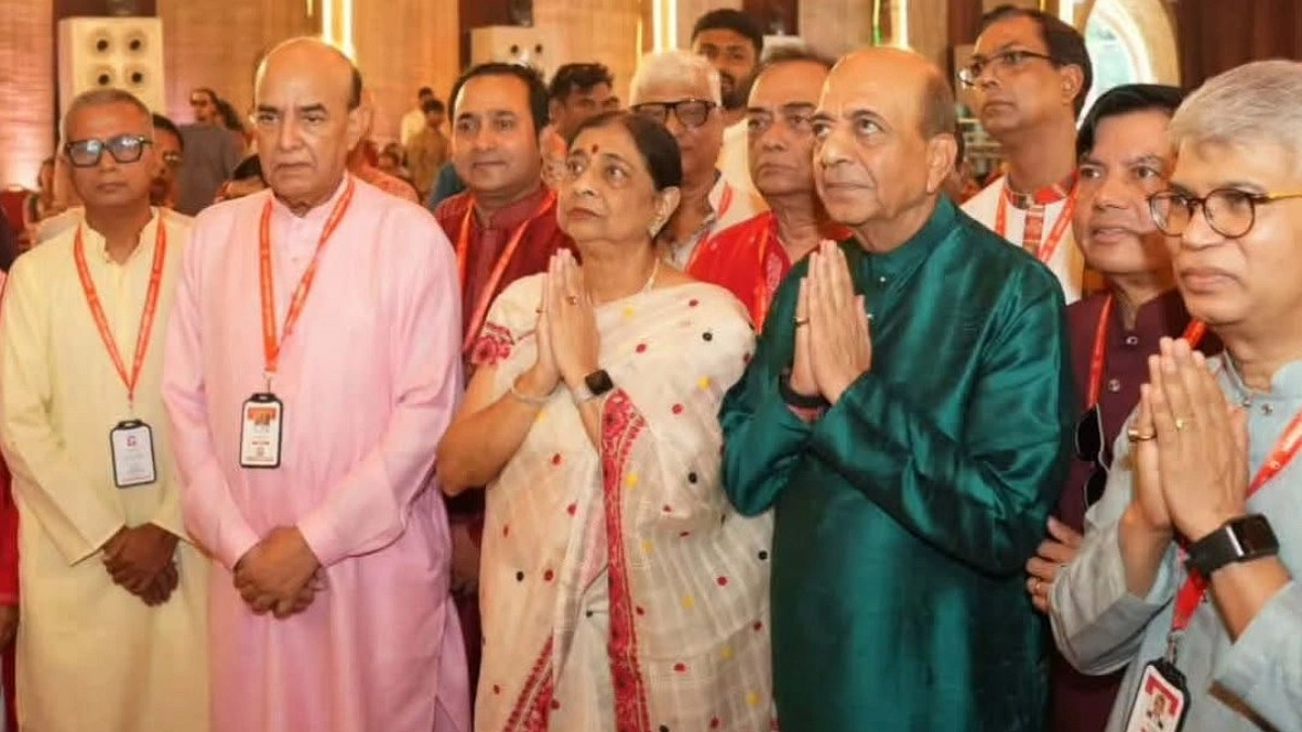আনন্দঘন পরিবেশে বাংলাদেশে দুর্গাপূজা উদ্যাপিত হচ্ছে : দীনেশ ত্রিবেদী