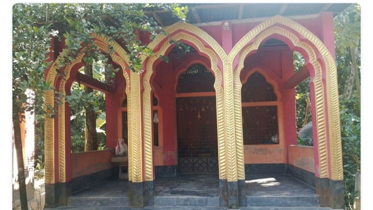মন্দিরের তালা ভেঙে মূর্তি ও পূজার সামগ্রী চুরি, আটক ৪