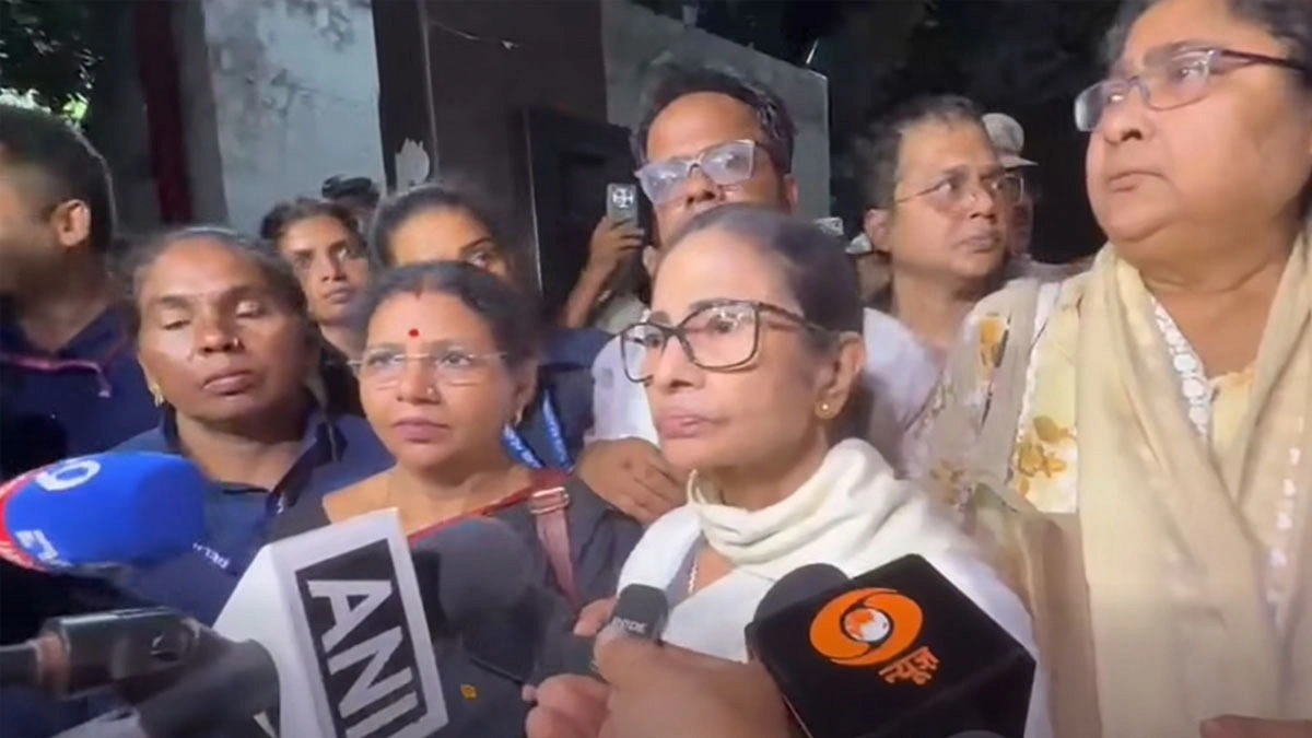 আটকের পর ছেড়ে দেওয়া হলো মমতা ও তৃণমূলের নেতাদের