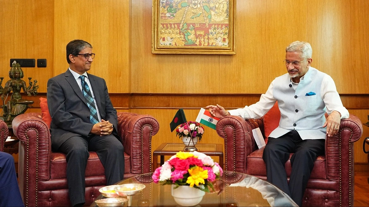 জয়শঙ্করের সঙ্গে এম রিয়াজ হামিদুল্লাহর বিদায়ী সাক্ষাৎ