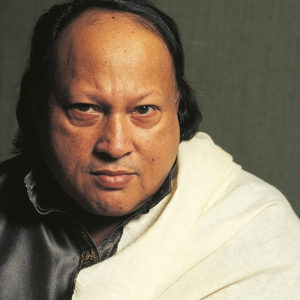 তার গানের বড় বৈশিষ্ট্য ছিল স্বরের ওপর অসাধারণ নিয়ন্ত্রণ