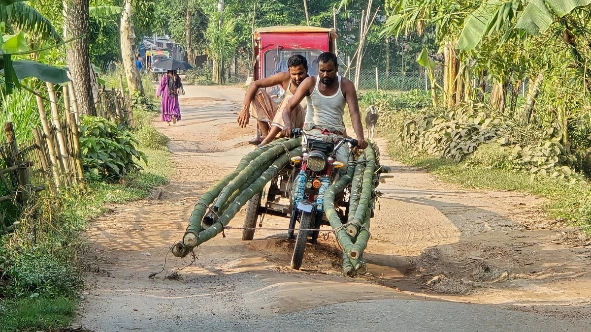 বেহাল সড়কে নাকাল ৪০ হাজার মানুষ