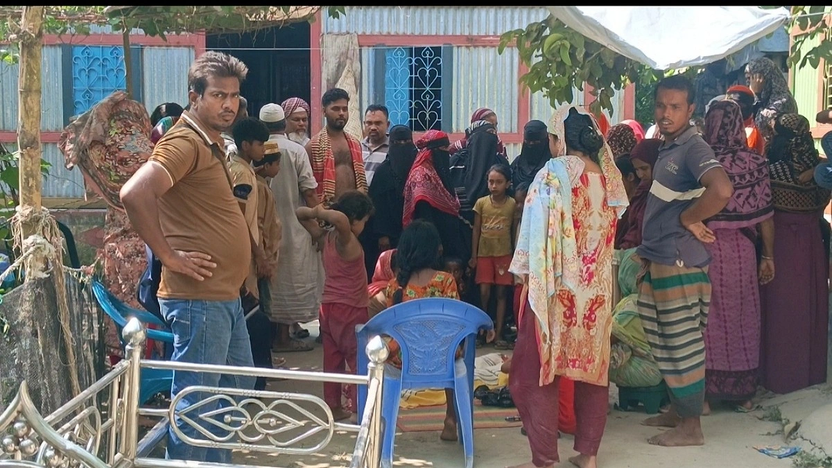 নবীনগরে বল তুলতে পুকুরে নেমে প্রাণ গেল জমজ দুই ভাইয়ের