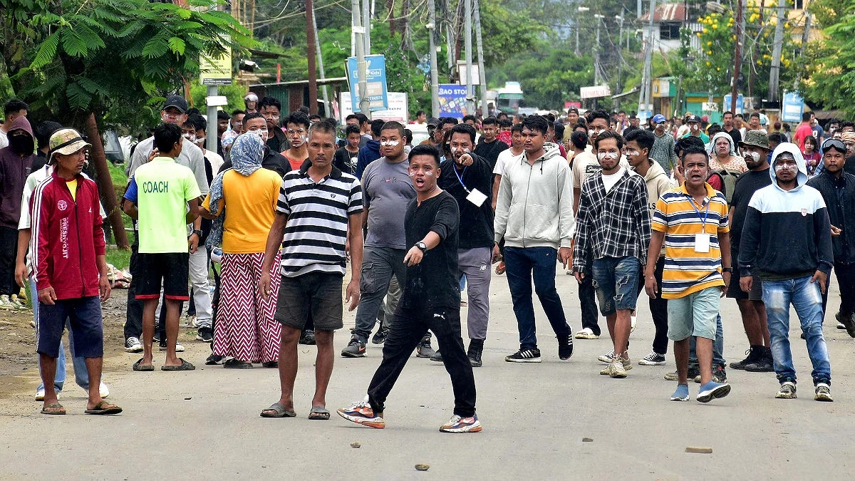 মণিপুরে ফের সংঘর্ষ