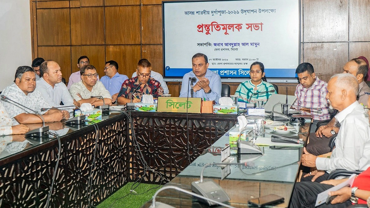 পূজাকে কেন্দ্র করে গুজব ছড়ালে প্রশাসনকে জানাতে হবে