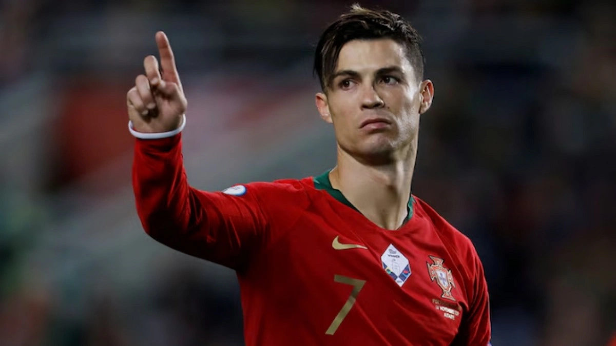 রোনালদোর অহংকার তাকে গ্রাস করেছে