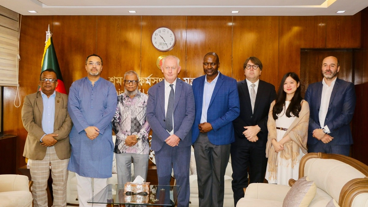 শ্রমিক অধিকার রক্ষা ও ব্যাপক কর্মসংস্থান সৃষ্টি সরকারের অগ্রাধিকার