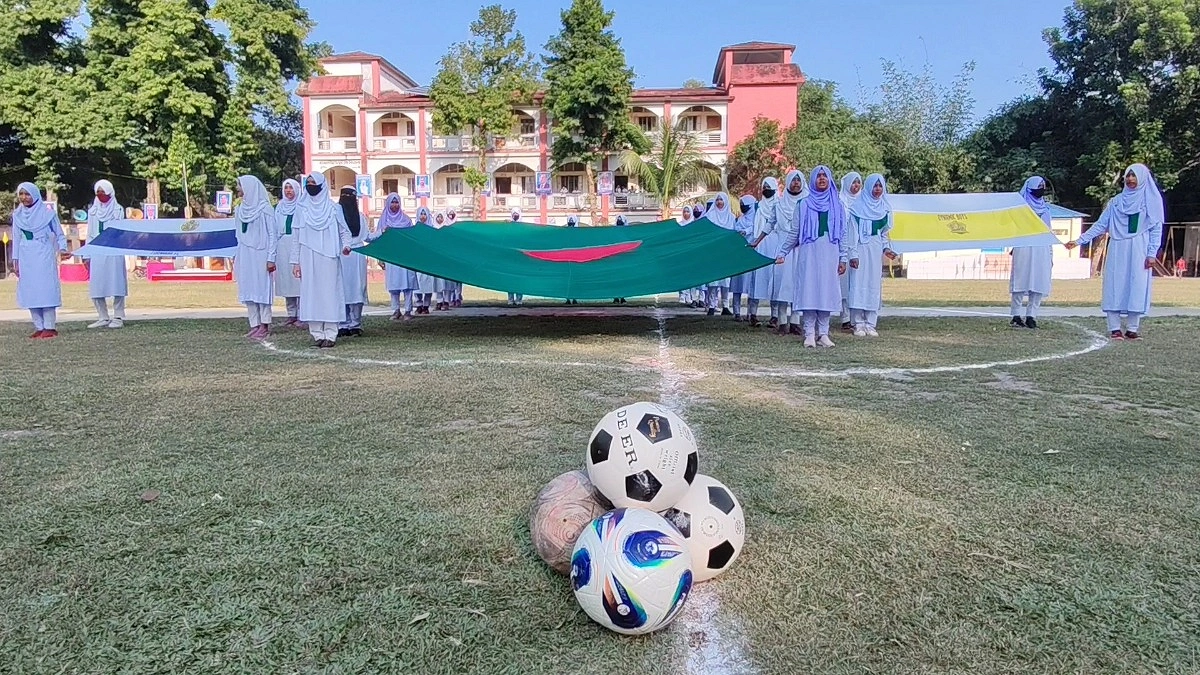 সামাজিক অপরাধ প্রতিরোধে ফুটবল ম্যাচ