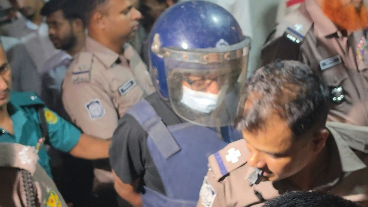 শিক্ষার্থী হত্যাচেষ্টা মামলায় ডায়মন্ড ওয়ার্ল্ডের দিলীপ আগারওয়ালা ফের রিমান্ডে