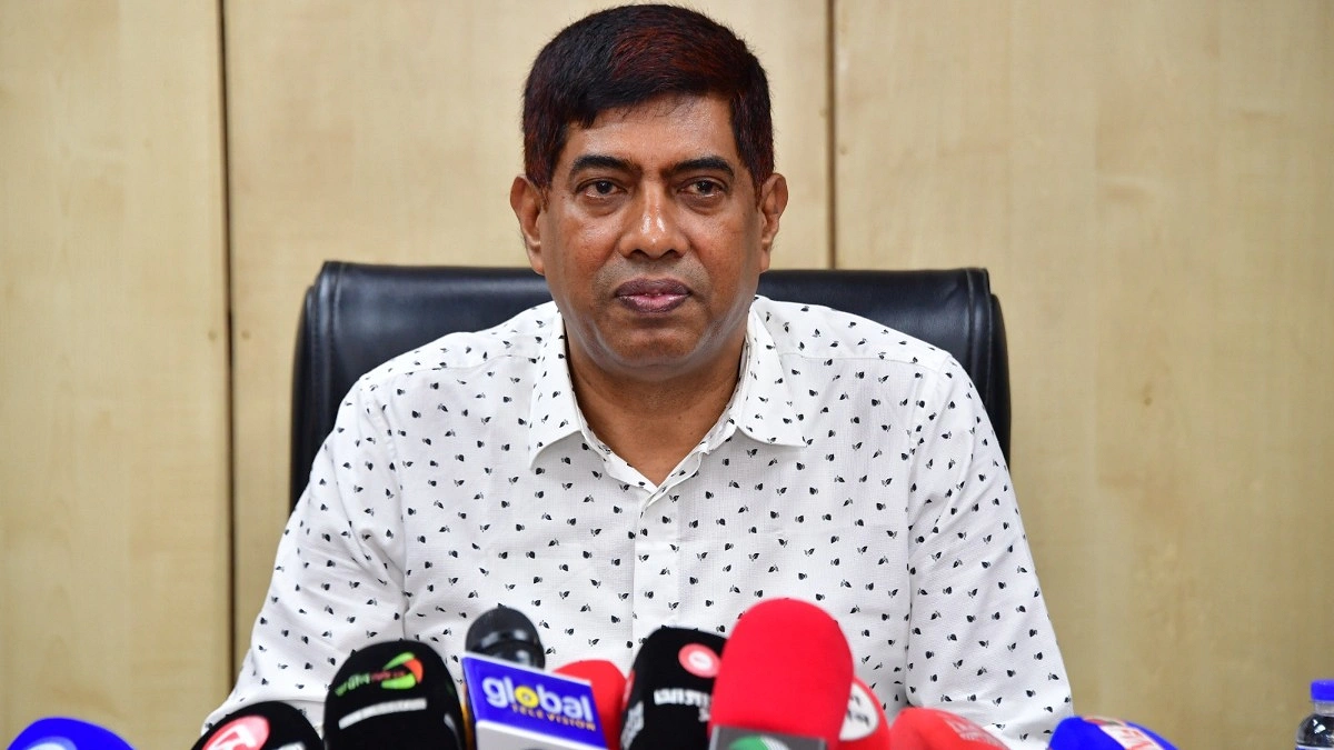 ইশরাকের অস্ত্র প্রদর্শন খতিয়ে দেখছে পুলিশ, ‘আইন লঙ্ঘন হলে’ ব্যবস্থা