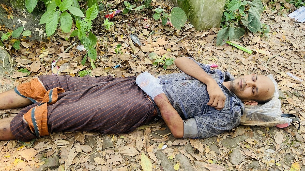 কোটালীপাড়ায় শিক্ষিকাকে উত্ত্যক্ত করার অভিযোগে যুবককে মারধর