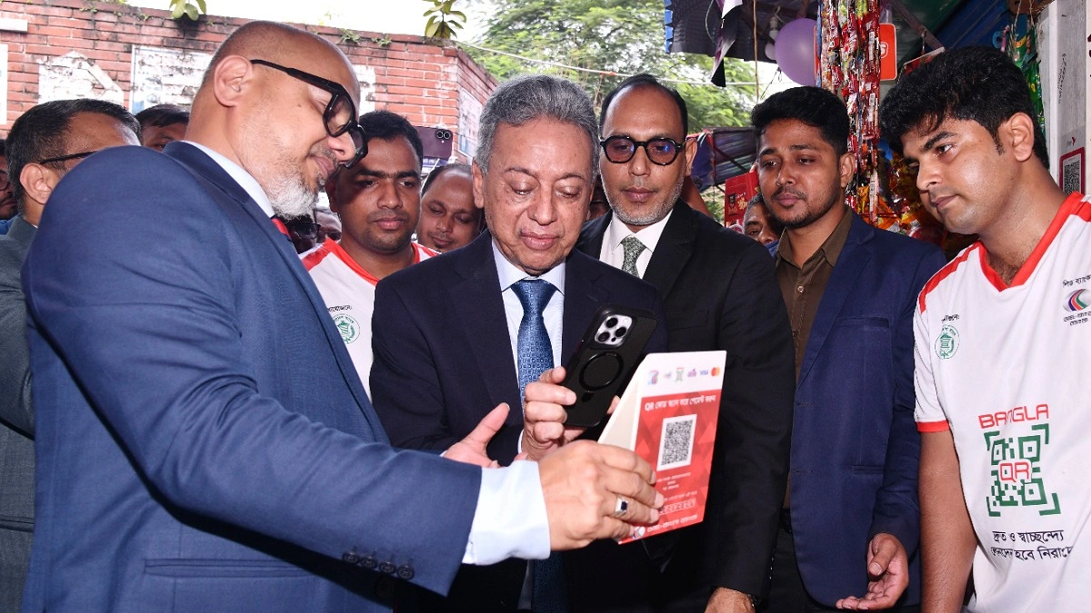 বাংলা কিউআর কোডে কেনাকাটায় কোনো বাড়তি ফি নেই : অর্থমন্ত্রী