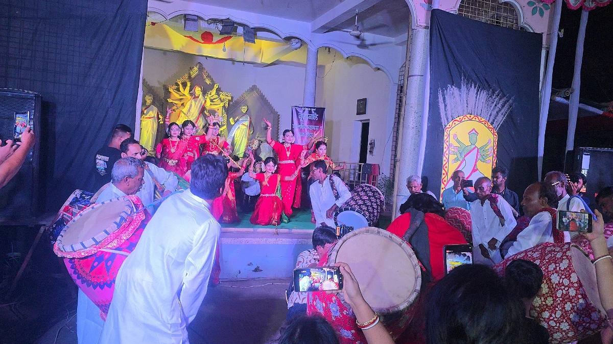 মহালয়ায় ফরিদপুরে সন্ধ্যারতি ও সাংস্কৃতিক অনুষ্ঠান