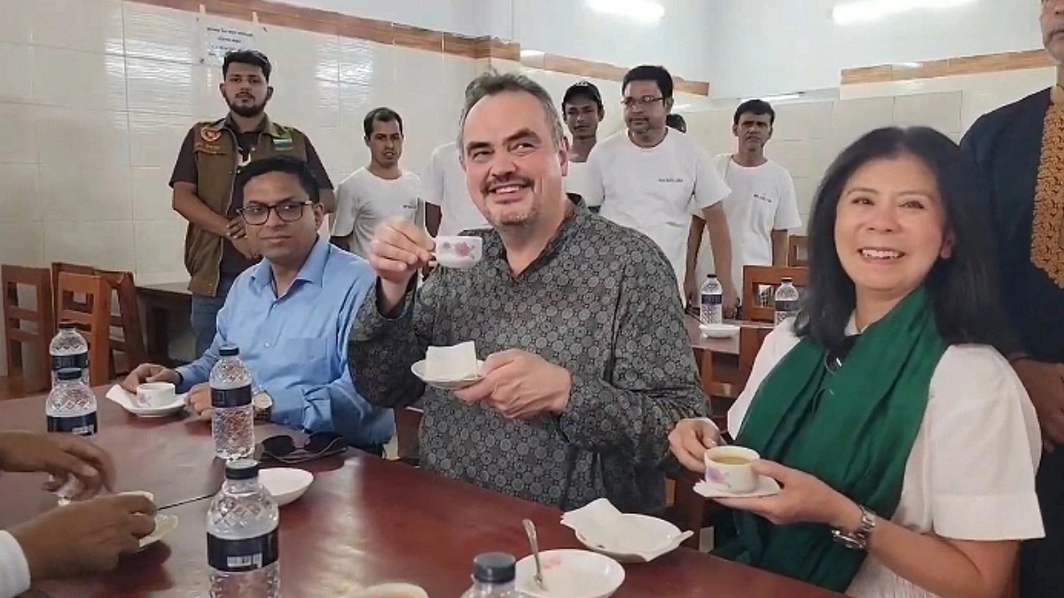 বাংলাদেশে এটা আমার প্রথম দুর্গাপূজা : মার্কিন রাষ্ট্রদূত