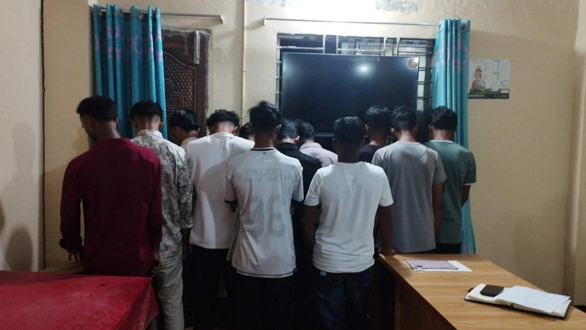মাদক-কিশোর গ্যাংবিরোধী অভিযানে গ্রেপ্তার ৩, অভিভাবকের জিম্মায় ২১ কিশোর