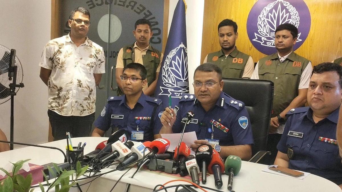 স্বাধীনভাবে জীবনযাপন করতে ঘর ছাড়ে ৪ স্কুলছাত্রী: পুলিশ
