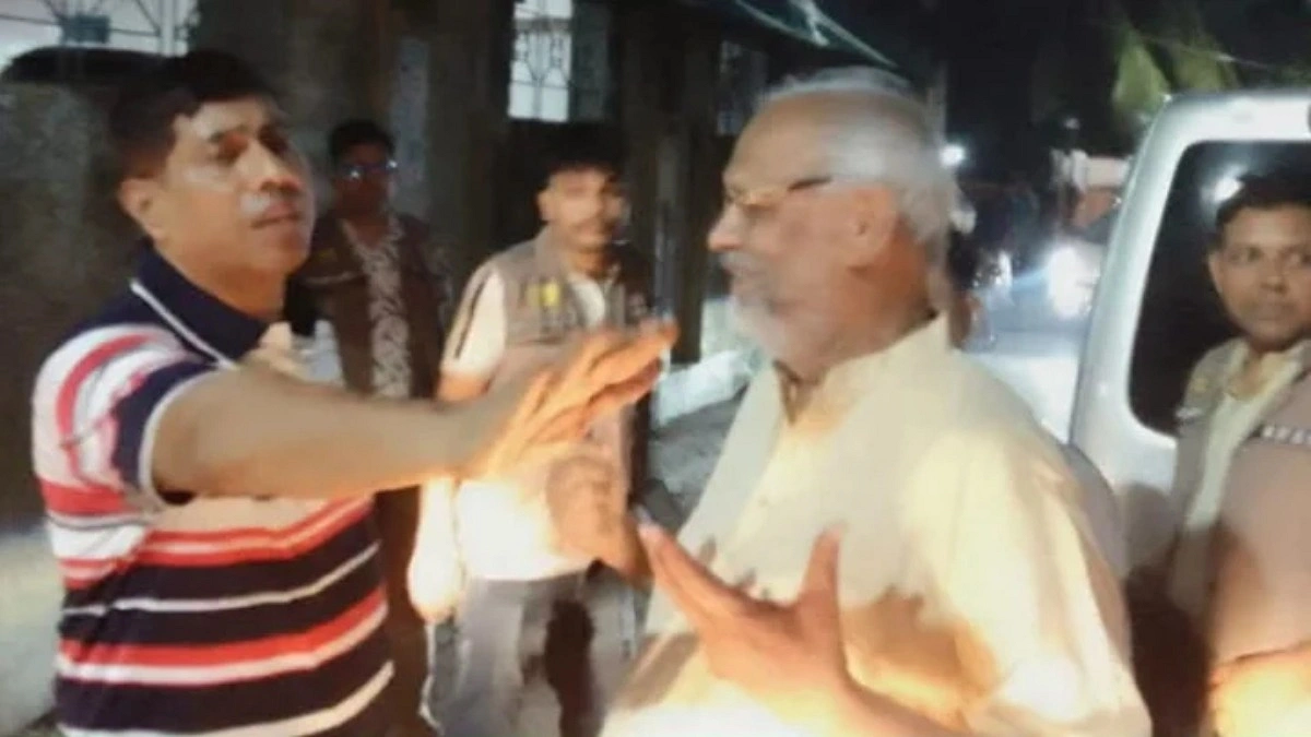 জামায়াত নেতা আখতারুজ্জামানকে বিমানবন্দর থানায় হস্তান্তর
