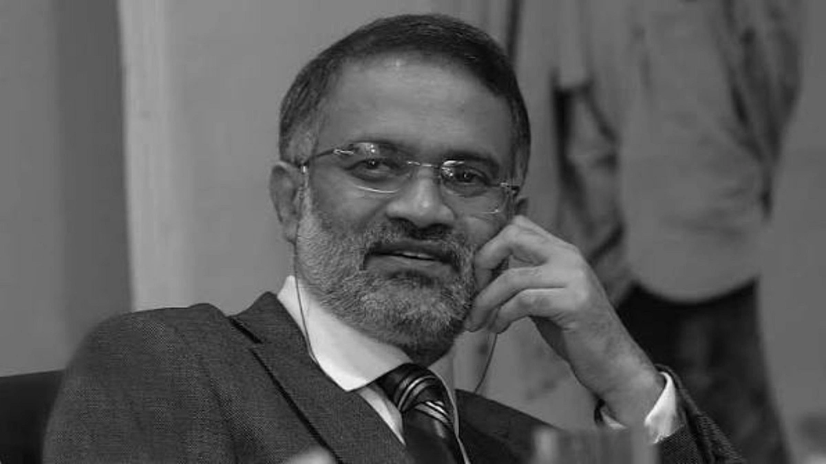 লন্ডনে তৌফিক ইমরোজ খালিদীর জানাজা সম্পন্ন