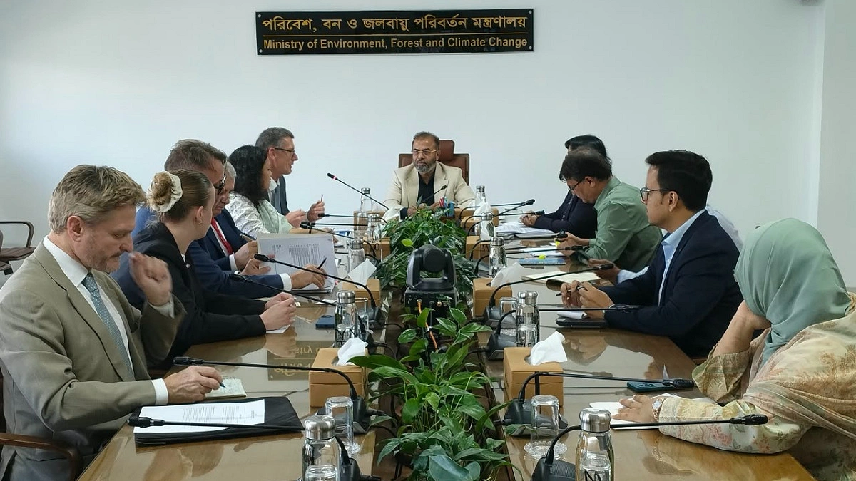 সৌরবিদ্যুৎ, দূষণ নিয়ন্ত্রণ ও বৃক্ষরোপণে জোর সরকারের