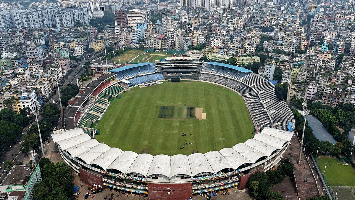 পাখির চোখে ঢাকার মাঠ