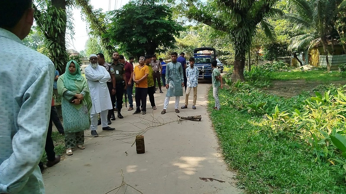 মোহনগঞ্জে মুখোশধারীদের গুলিতে যুবক আহত