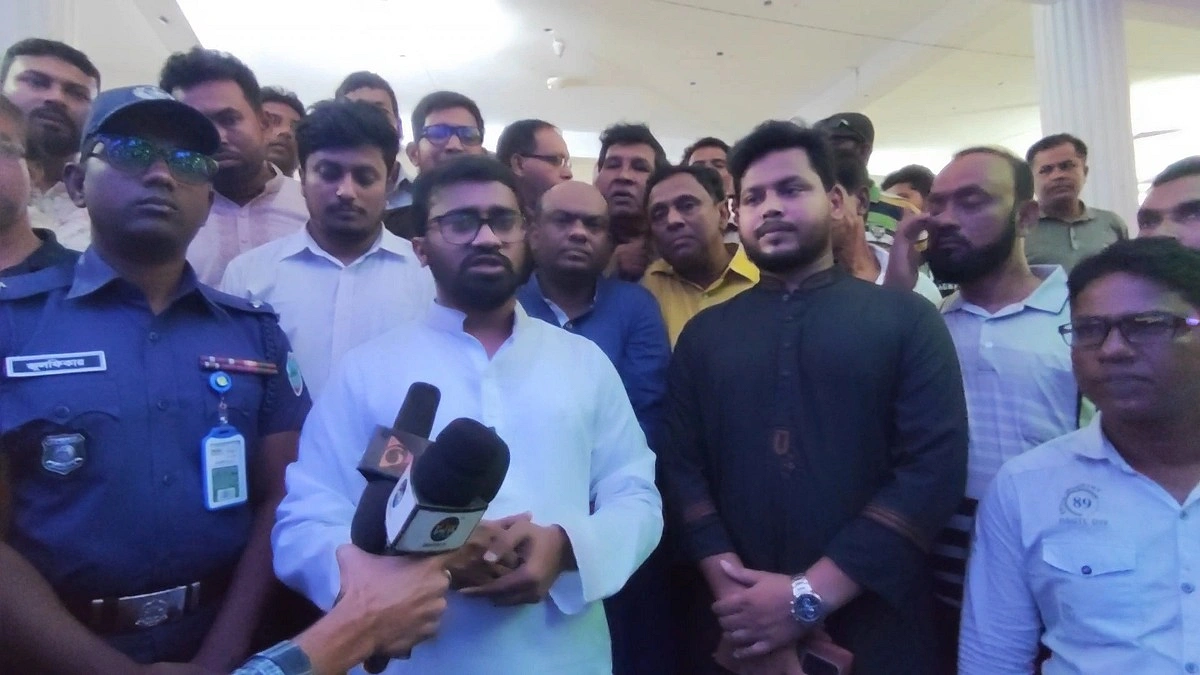 হাজার ডিসেম্বর চলে যাবে, হাসিনা ফিরবেন না