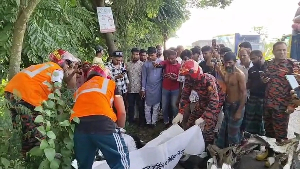 ফরিদপুরে পৃথক দুই সড়ক দুর্ঘটনায় নিহত ৫, আহত ৫